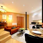 L'autel La Crypte Mysterieuse De - Sauna & Balneo Apartment *