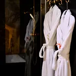 L'autel La Crypte Mystérieuse De - Sauna&balnéo