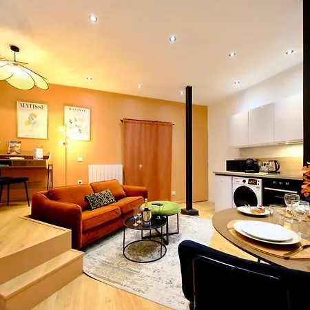 L'autel La Crypte Mysterieuse De - Sauna & Balneo Apartment *