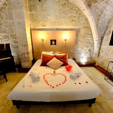 L'autel La Crypte Mysterieuse De - Sauna & Balneo Rouen